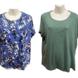 St. John’s Bay Floral Blue and Solid Green T-shirts set of 2 size XL